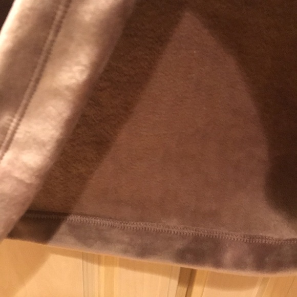 Boston Proper NWOT off shoulder velour top - Picture 5 of 11